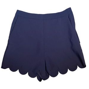 High waisted shorts with scalloped edges